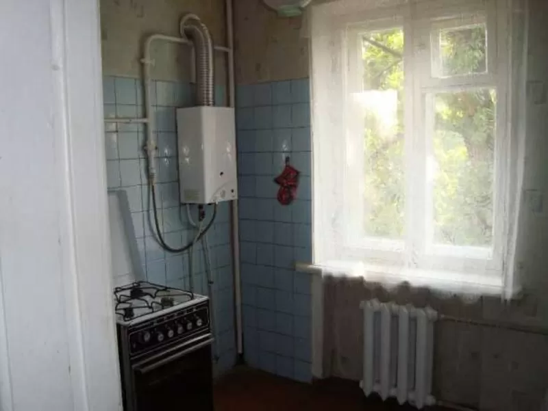Продам 2-х комнатную квартиру в Центре Луганска 5